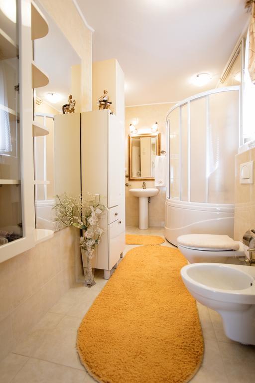 Garni Hotel President De Luxe Kragujevac Zimmer foto